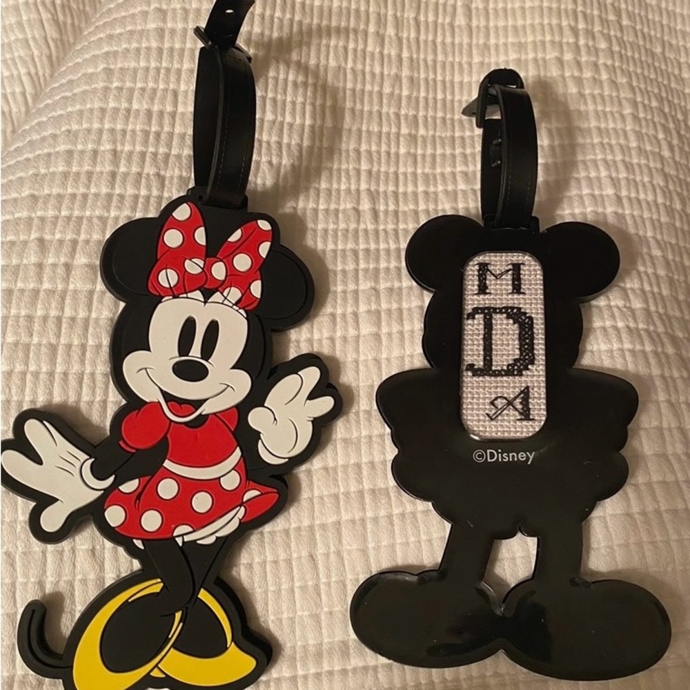 Personalized luggage tags